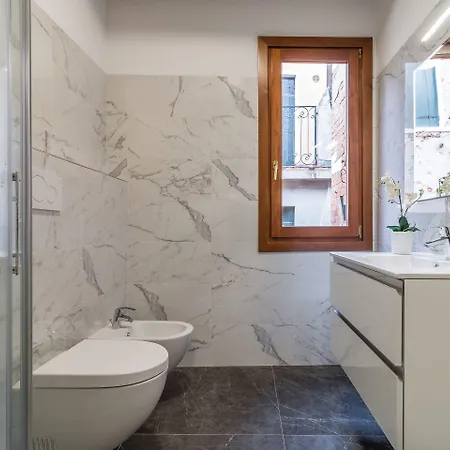 Venetian New Style @ Ca' D'oro ヴェネツィア