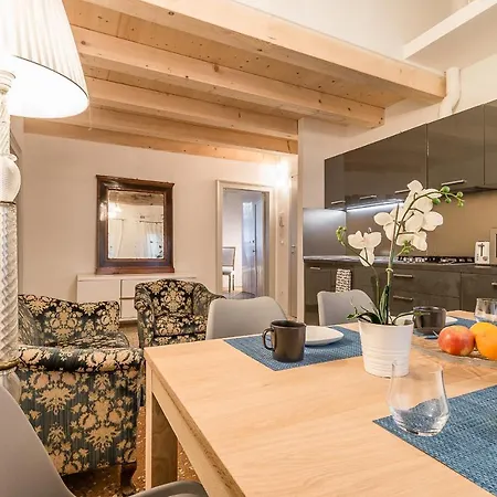 Apartment Venetian New Style @ Ca' D'oro Venice