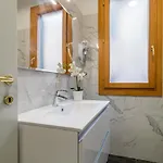 Venetian New Style @ Ca' D'oro Appartement *