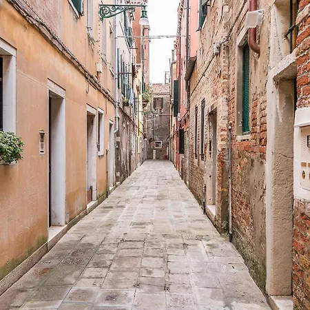 Venetian New Style @ Ca' D'oro * Βενετία