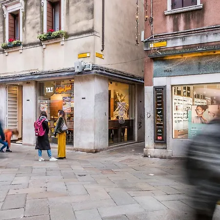 Venetian New Style @ Ca' D'oro *