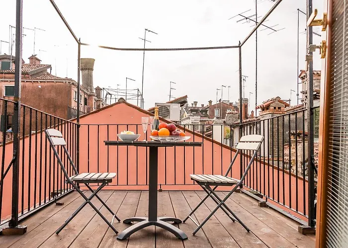 Διαμέρισμα Venetian New Style @ Ca' D'oro