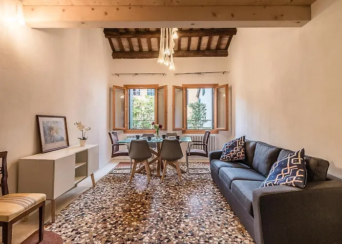 Διαμέρισμα Venetian New Style @ Ca' D'oro