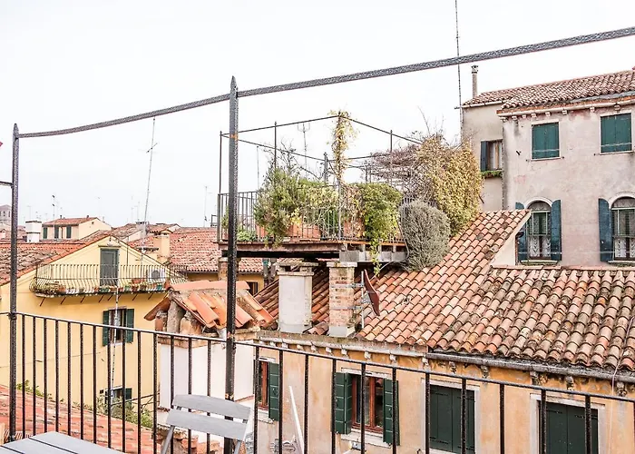 Διαμέρισμα Venetian New Style @ Ca' D'oro *