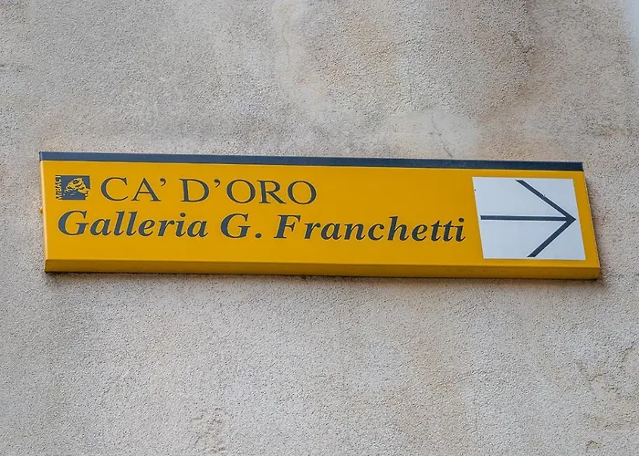 Διαμέρισμα Venetian New Style @ Ca' D'oro Βενετία